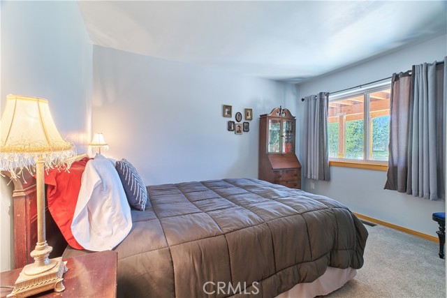 Detail Gallery Image 24 of 53 For 448 Edgemoor Rd, Big Bear Lake,  CA 92315 - 7 Beds | 4/1 Baths