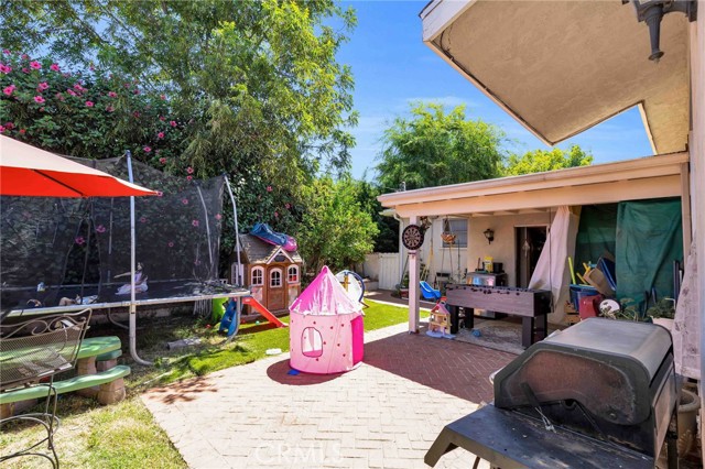 222 W 8th Avenue, Escondido CA: https://media.crmls.org/medias/9e4a95f0-70f2-4301-8a3f-ccaa9cc053bc.jpg
