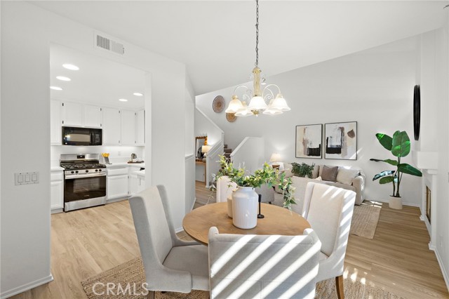 Detail Gallery Image 14 of 36 For 73 Morning Glory, Rancho Santa Margarita,  CA 92688 - 3 Beds | 3 Baths