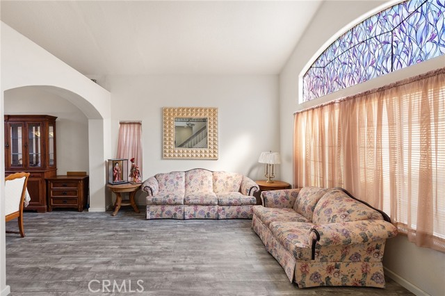 Detail Gallery Image 9 of 51 For 23702 Cedar Creek, Moreno Valley,  CA 92557 - 4 Beds | 3 Baths