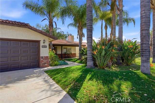 Detail Gallery Image 4 of 44 For 29860 Steel Head Dr, Canyon Lake,  CA 92587 - 3 Beds | 2 Baths