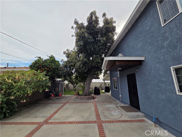 Detail Gallery Image 11 of 15 For 3616 Burton, Lynwood,  CA 90262 - 5 Beds | 4/1 Baths