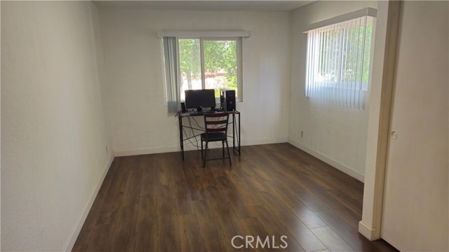 Detail Gallery Image 12 of 18 For 517 Wayland Ct, Claremont,  CA 91711 - 2 Beds | 2/1 Baths