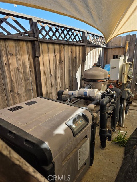 Detail Gallery Image 32 of 33 For 3330 Garnet, Rosamond,  CA 93560 - 5 Beds | 3 Baths