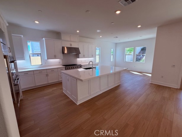 Front Image Thumbnail for CROC26008445