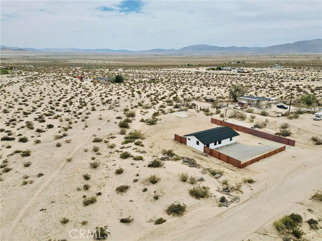 Detail Gallery Image 32 of 37 For 1561 Shoshone Valley Rd, Twentynine Palms,  CA 92277 - 2 Beds | 1 Baths