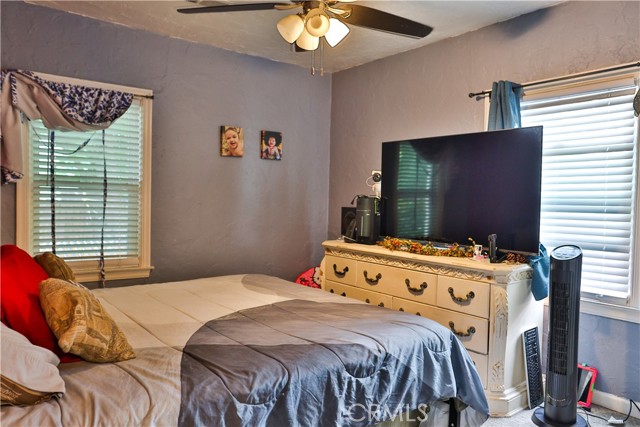 Detail Gallery Image 15 of 33 For 1201 South St, Corning,  CA 96021 - 5 Beds | 1/1 Baths