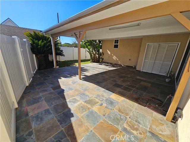 Detail Gallery Image 20 of 25 For 13824 Valerio, Van Nuys,  CA 91405 - 3 Beds | 3 Baths