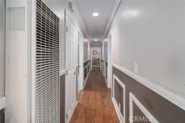 9514 Juniper Street, Los Angeles CA: https://media.crmls.org/medias/9e5158e7-a021-4c7f-9014-9f37566d98e6.jpg