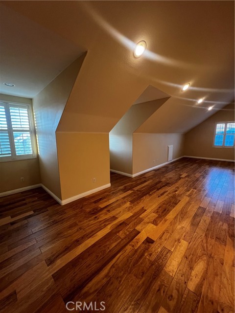 7090 Cottage Grove Drive, Eastvale CA: https://media.crmls.org/medias/9e51bd55-dc0c-4f53-802a-0bf2bfe4faec.jpg