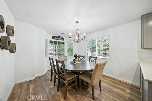 Detail Gallery Image 14 of 50 For 39122 Starview Ln, Big Bear Lake,  CA 92315 - 3 Beds | 2/1 Baths