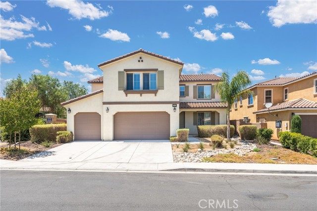 Detail Gallery Image 1 of 1 For 36694 Hermosa Dr, Lake Elsinore,  CA 92532 - 5 Beds | 3 Baths