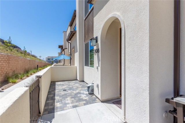 2106 Bluestone Circle, Chula Vista, California 91913, 3 Bedrooms Bedrooms, ,3 BathroomsBathrooms,Residential,For Sale,Bluestone Circle,PW24120519