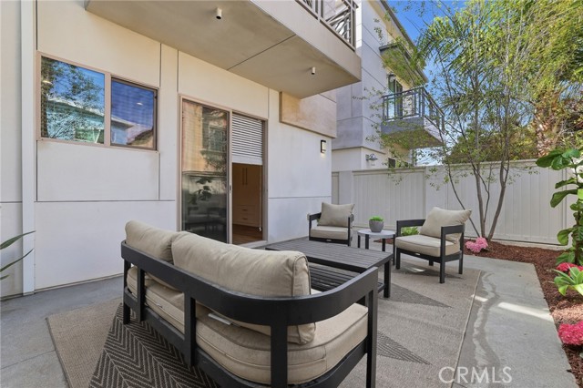 Detail Gallery Image 27 of 67 For 1745 Spreckels Ln, Redondo Beach,  CA 90278 - 3 Beds | 4/1 Baths