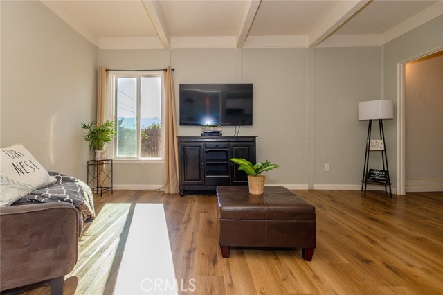 Detail Gallery Image 12 of 41 For 17451 Bromley Ave, Lake Elsinore,  CA 92530 - 3 Beds | 2/1 Baths