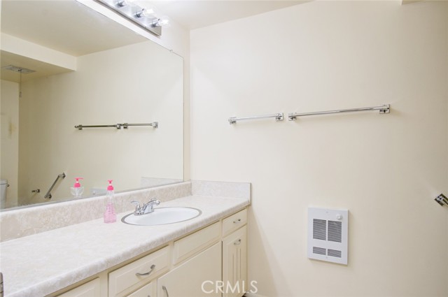 Detail Gallery Image 18 of 32 For 126 Avenida Majorca #O,  Laguna Woods,  CA 92637 - 2 Beds | 2 Baths