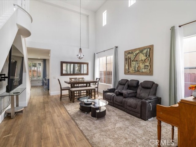 Detail Gallery Image 3 of 75 For 22821 Oak Knoll, Carson,  CA 90745 - 4 Beds | 3 Baths