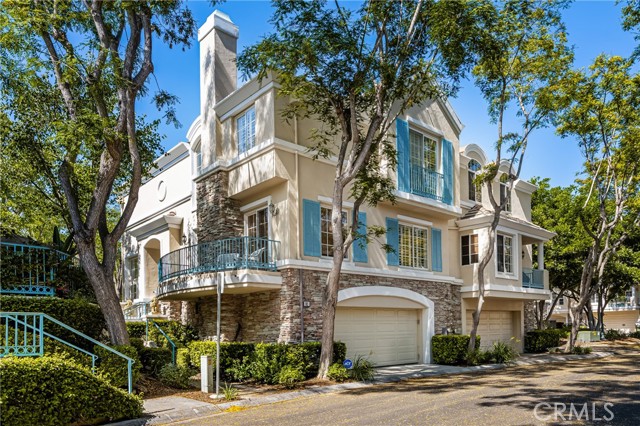 81 Chandon, Newport Coast CA: https://media.crmls.org/medias/9e54ea14-2ac2-4764-bb67-1ae1d359e17d.jpg