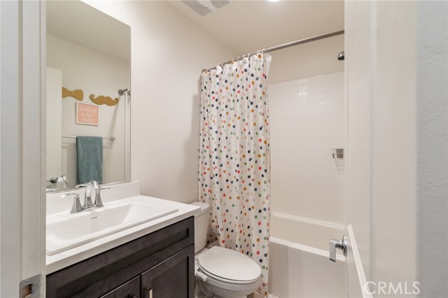 31058 Avenida Ramblas, Highland CA: https://media.crmls.org/medias/9e556b27-8db2-41da-ba15-14b15f644403.jpg