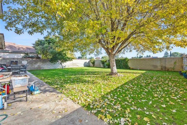 Detail Gallery Image 42 of 43 For 7605 Carson Hill Ct, Bakersfield,  CA 93313 - 4 Beds | 2/1 Baths