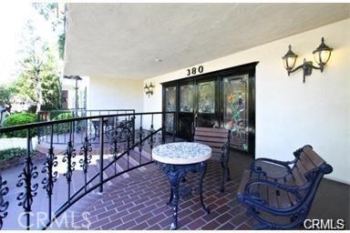 380 S Euclid Avenue, Pasadena CA: https://media.crmls.org/medias/9e55ca06-9753-4917-a340-ccf543eaecd9.jpg