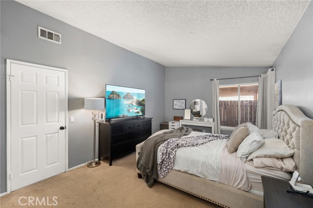 Detail Gallery Image 14 of 23 For 23816 Nanwood Dr, Moreno Valley,  CA 92553 - 2 Beds | 2 Baths