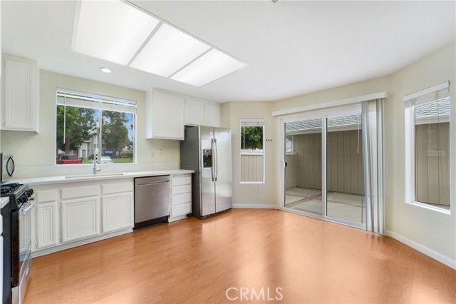 Detail Gallery Image 11 of 28 For 120 Monroe, Irvine,  CA 92620 - 3 Beds | 2/1 Baths