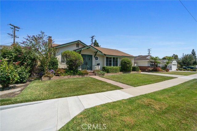 Detail Gallery Image 20 of 26 For 3048 Knoxville Ave, Long Beach,  CA 90808 - 3 Beds | 1/1 Baths