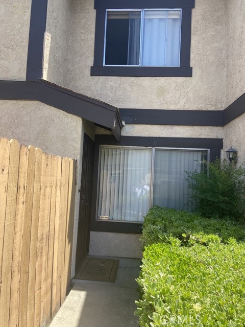 9800 Vesper Avenue, Panorama City CA: https://media.crmls.org/medias/9e563ec5-5ed8-44df-a29c-0dd5195a6bd2.jpg