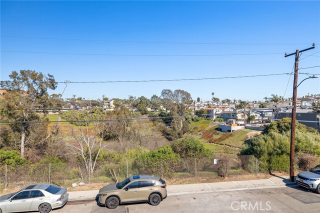 1803 Goodman Avenue, Redondo Beach, California 90278, 3 Bedrooms Bedrooms, ,4 BathroomsBathrooms,Residential,For Sale,Goodman,SB25042673