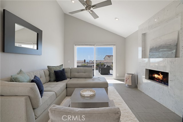 Detail Gallery Image 6 of 20 For 33601 via Corvalian #4,  Dana Point,  CA 92629 - 3 Beds | 2/1 Baths