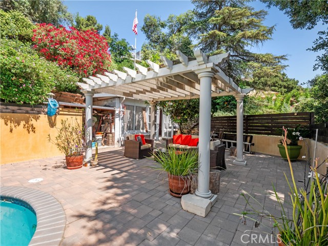 Detail Gallery Image 26 of 40 For 21217 Golondrina St, Woodland Hills,  CA 91364 - 4 Beds | 2 Baths