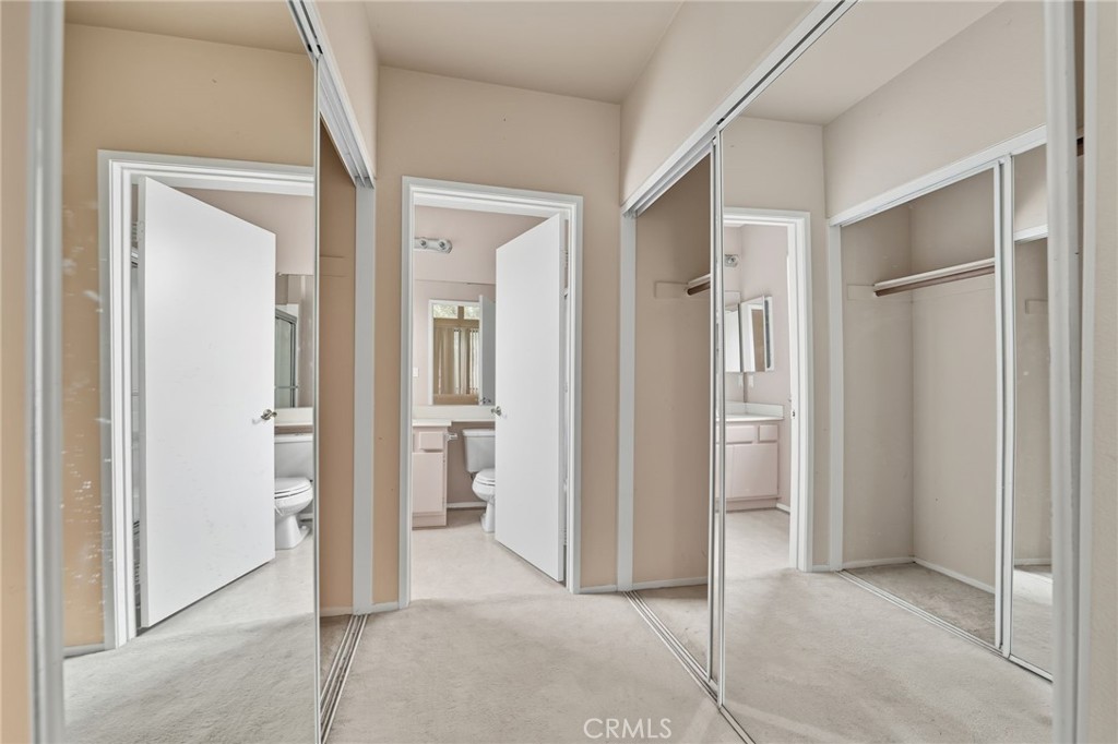 https://media.crmls.org/medias/9e58360e-c5af-4d59-995a-6037501b61e3.jpg?preset=X-Large