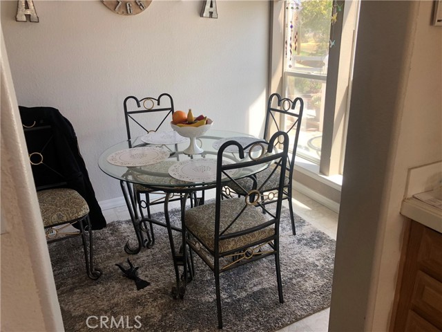 42850 Hill Top Drive, Banning CA: https://media.crmls.org/medias/9e59b2ef-a0e4-4c07-8214-d6e81bd0902c.jpg