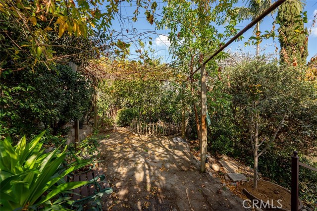 Detail Gallery Image 31 of 36 For 2549 N Beachwood Dr, Los Angeles,  CA 90068 - 4 Beds | 4 Baths