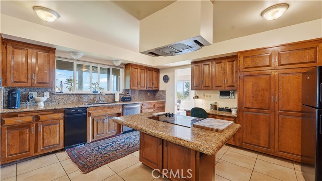 Detail Gallery Image 23 of 62 For 1414 N Raymond, Fullerton,  CA 92831 - 5 Beds | 3/1 Baths