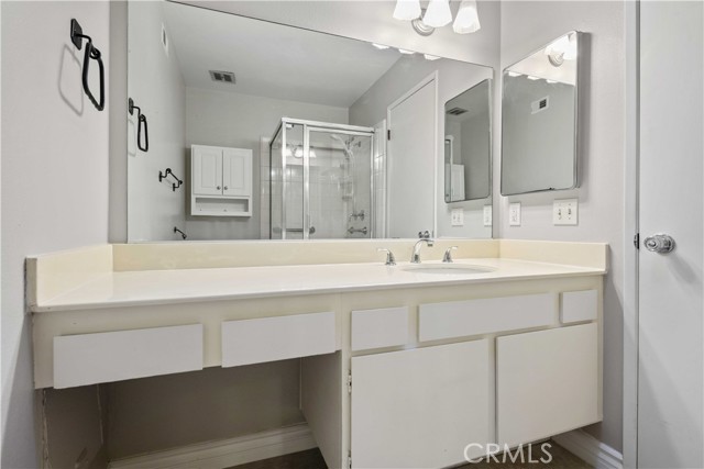 Detail Gallery Image 16 of 22 For 19816 Avenue of the Oaks #71,  Newhall,  CA 91321 - 2 Beds | 2 Baths