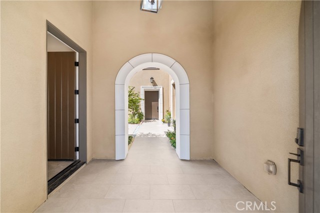 Detail Gallery Image 6 of 73 For 8826 Justify Dr, Rancho Cucamonga,  CA 91701 - 5 Beds | 5/1 Baths