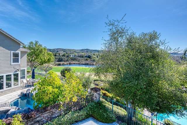 Detail Gallery Image 30 of 54 For 30 Lake View, Coto de Caza,  CA 92679 - 4 Beds | 4/1 Baths