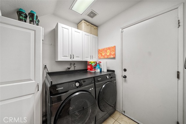 Detail Gallery Image 19 of 35 For 7891 Basile Ct, Fontana,  CA 92336 - 4 Beds | 2/1 Baths