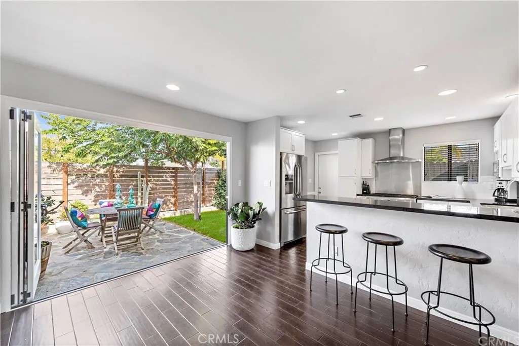 9e5d7c96 De26 4764 Bbd0 E4aaa37e585d