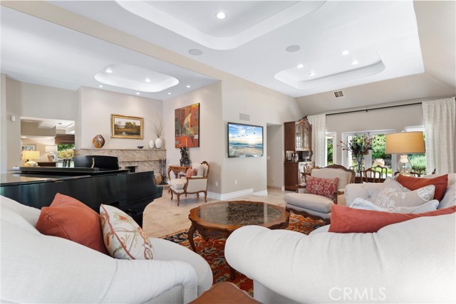 Detail Gallery Image 18 of 75 For 284 South Quintana, Anaheim Hills,  CA 92807 - 5 Beds | 3 Baths