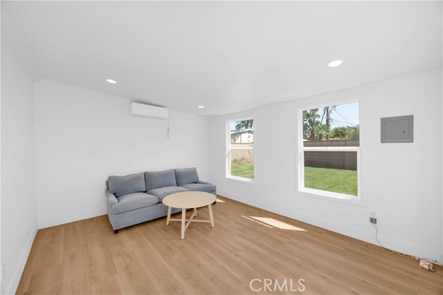 2430 Marber Avenue, Long Beach CA: https://media.crmls.org/medias/9e5e30a5-2f17-4629-b144-44d88150636d.jpg