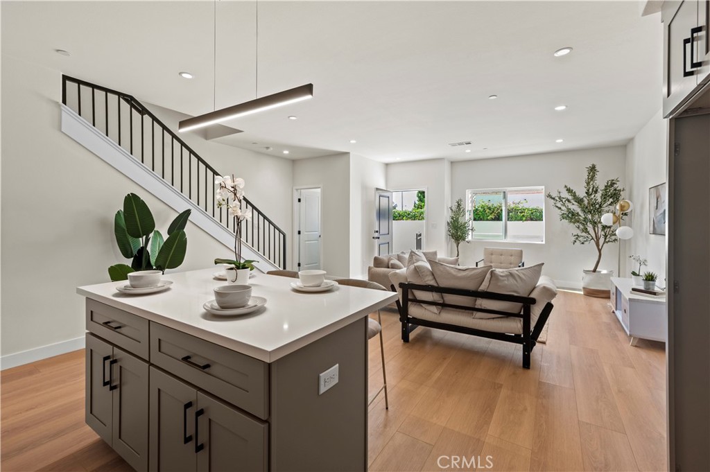 MLS #OC25253896 image #2