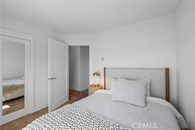 404 Hermosa Avenue, Hermosa Beach CA: https://media.crmls.org/medias/9e5f6eb4-aad9-4775-a040-4d220edd5613.jpg