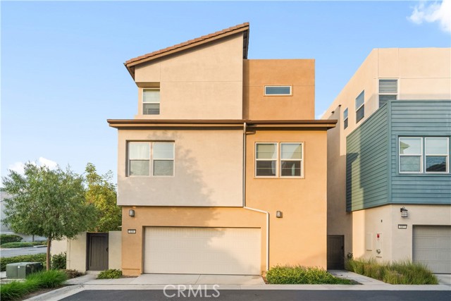 Front Image Thumbnail for CROC25272346