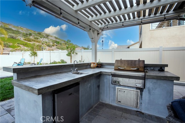 Detail Gallery Image 13 of 32 For 28604 Foothill, Saugus,  CA 91350 - 4 Beds | 3 Baths