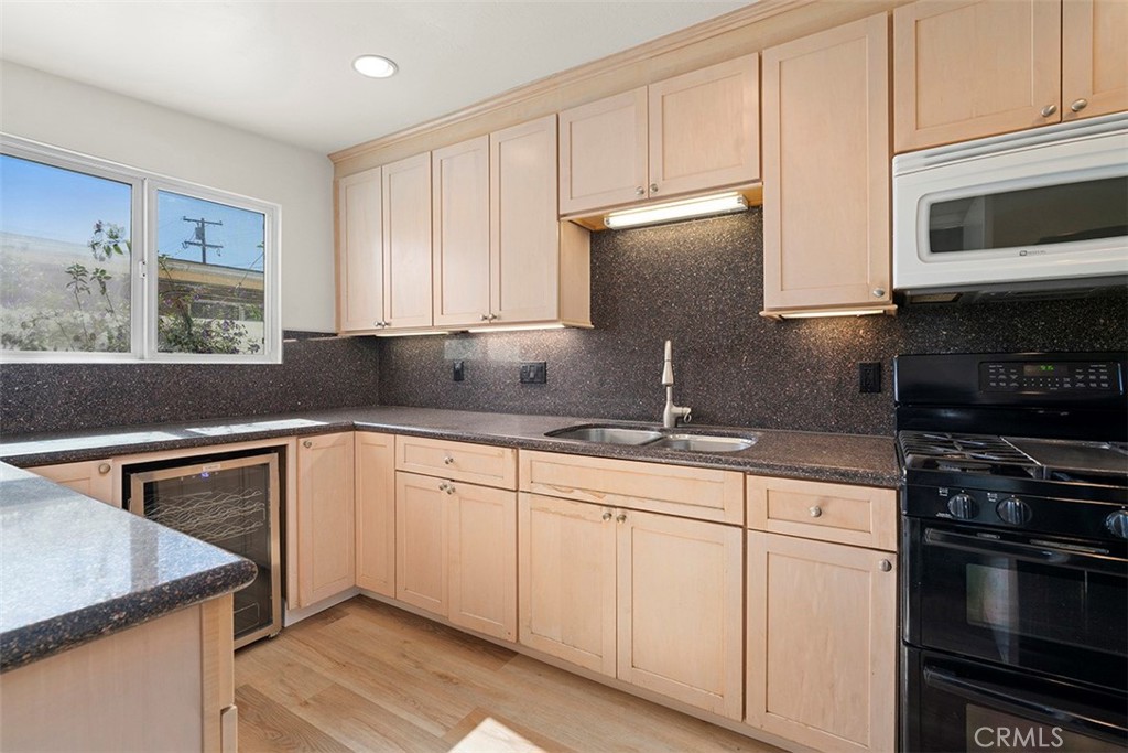 MLS #ND25257577 image #36