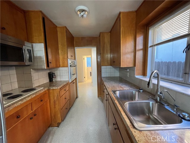 857 Encino Way photo 13
