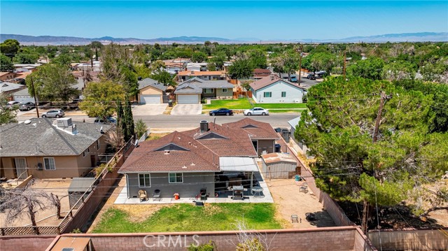 45532 Elm Avenue, Lancaster CA: https://media.crmls.org/medias/9e6296bf-c2e2-4e10-af27-0dc113c543ea.jpg